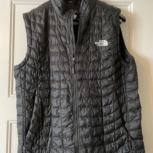 North face men’s microdown vest!